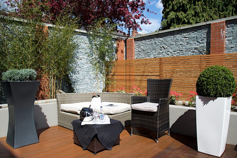 PREMIER SUITES PLUS Dublin Ballsbridge garden