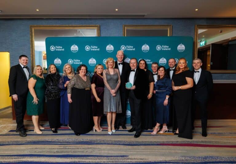 Fáilte Ireland's Employer Excellence Awards - Beste Werkgever Hotelgroep Award - Groepsfoto